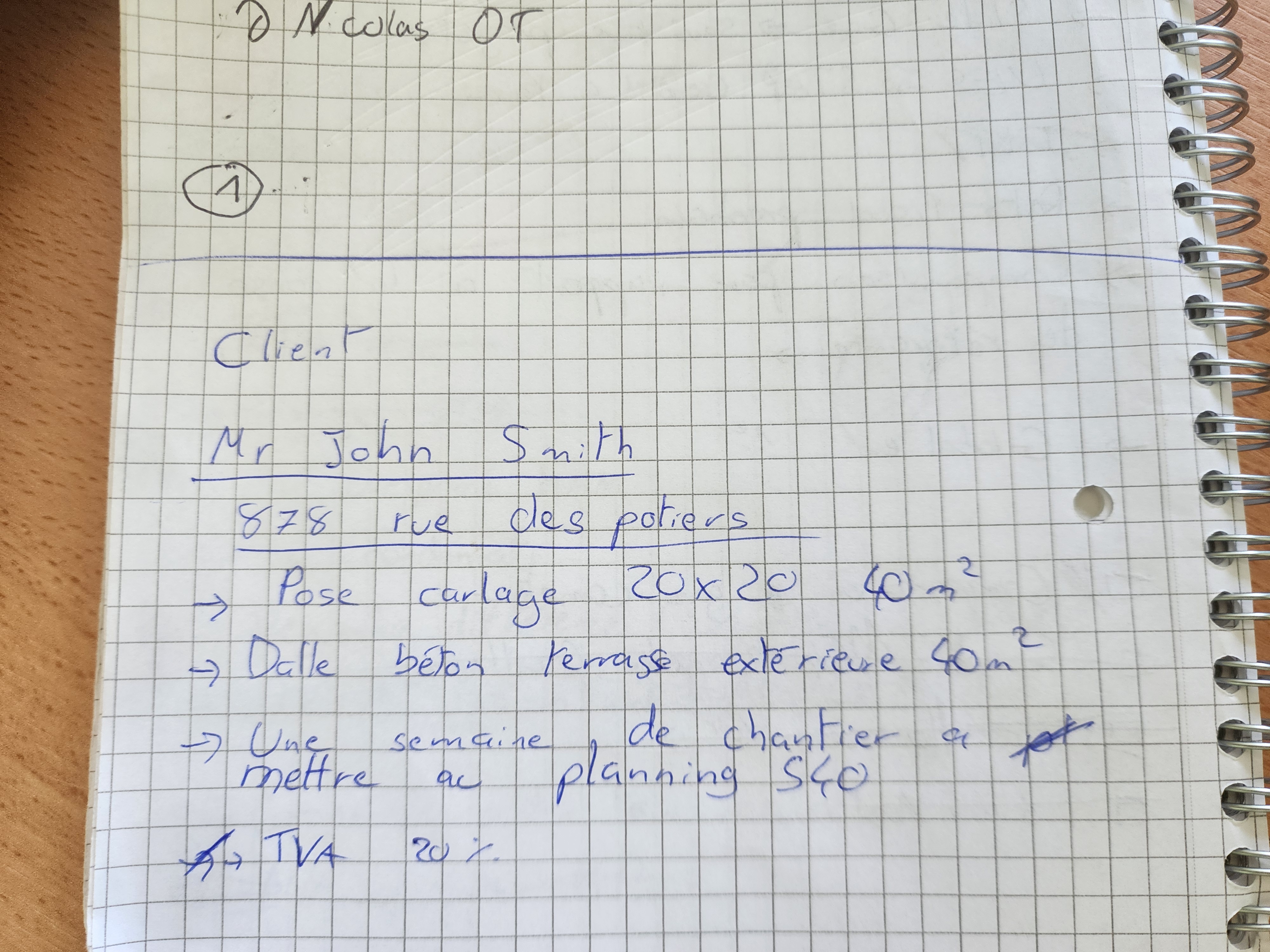 Note manuscrite prise sur un chantier de carrelage